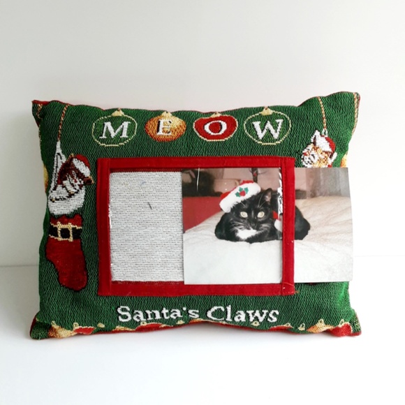 Christmas Photo Cat Pillow MEOW Santa's Claws 12x9 Green Red Tapestry - Picture 2 of 8